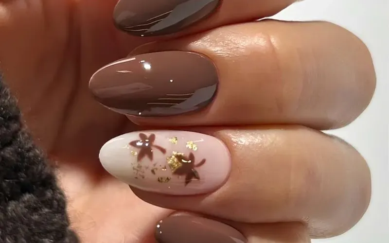 ناخن&zwnj;های قهوه&zwnj;ای با پوشش کامل