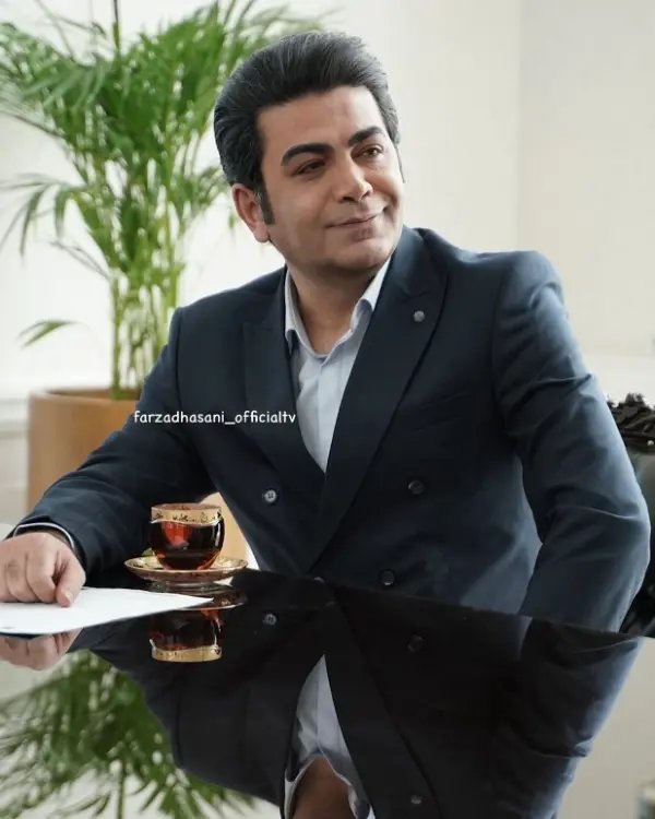 عکس و بیوگرافی فرزاد حسنی - ستاره