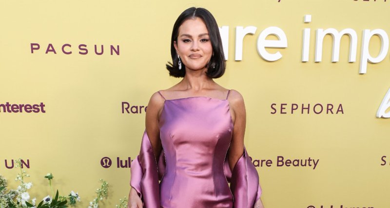 Selena Gomez and Benny Blanco Wow at the Golden Globes 2026 images