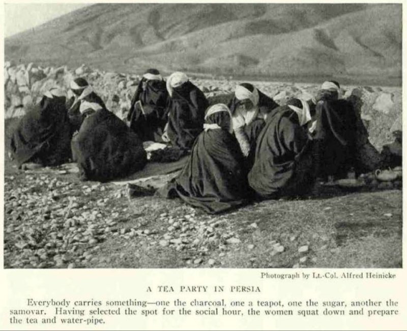 یک مهمانی چای زنانه