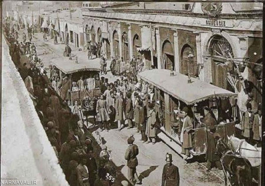 خیابان شلوغ تهران