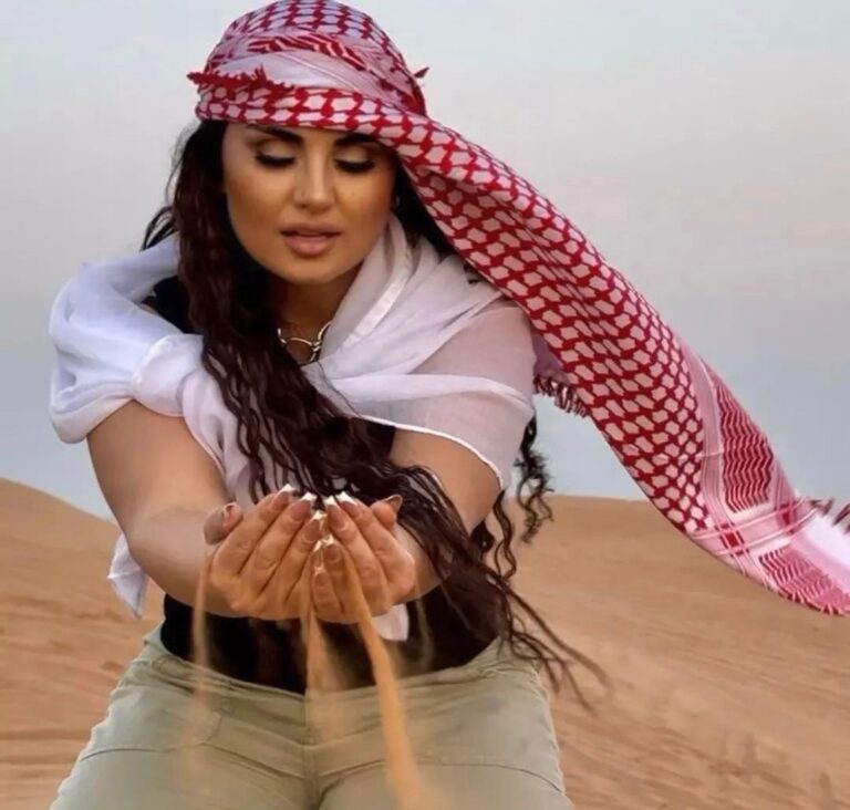 بیوگرافی شبنم تووزلو ( ماجرای سفر به ایران + همسران )
