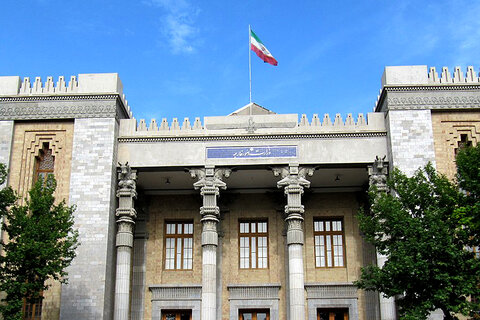 احضار سفیر انگلیس به وزارت خارجۀ ایران