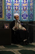 وفسی vafsi. حامد وفسی ایت الله وفسی استاد وفسی, tsd ,استاد ایت الله وفسی , ویکی پدیا وفسی , وفسی کیست ,ایت الله وفسی  کیست,bayyenat,bayenat,vafsi,استاد اخلاق تهران